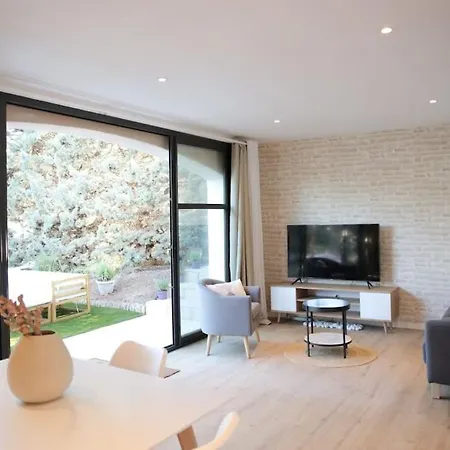Le Jardin D'eden Homestay *